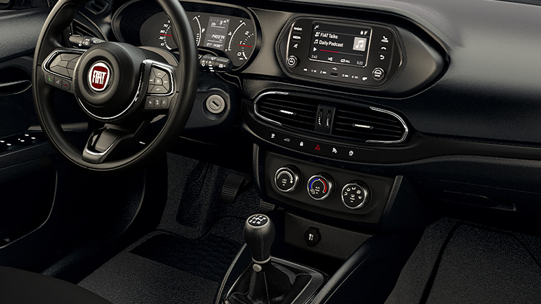 Intérieur Fiat Tipo avec écran tactile et boîte manuelle